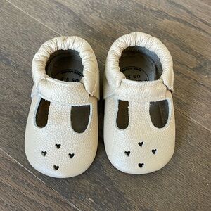 Birdrock Baby, leather baby Mary Jane’s, size 5.5